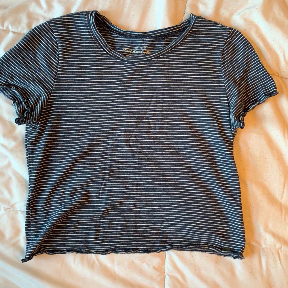 Hollister striped lettuce edge baby tee crop top